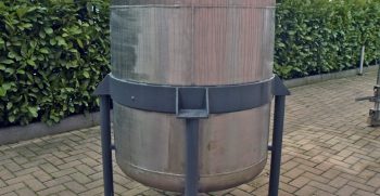 serbatoio verticale da 500 litri in acciaio inox