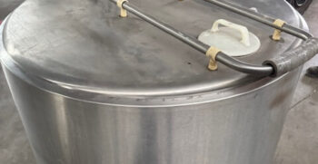 Serbatoi, mescolatori e evaporatori usati da inox chimica